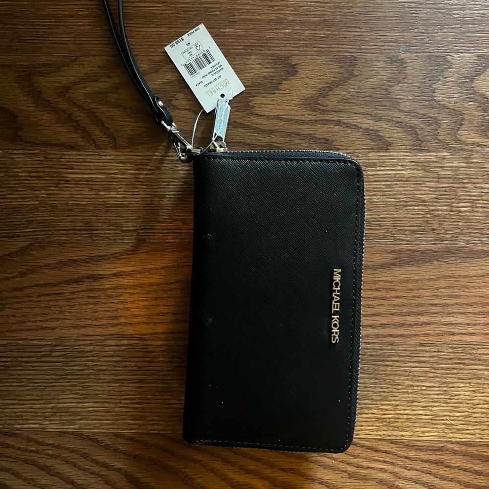 NWT Michael kors wristlet